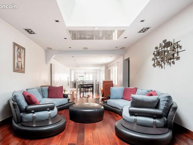 Loft/atelier 4 pièces de 214 m²