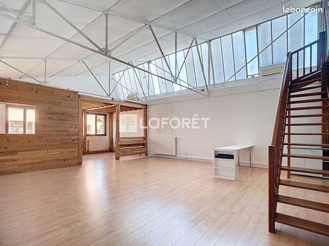 Loft/atelier/surface 3 pièces 124 m²