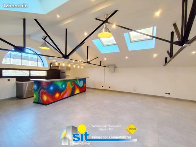 Loft/atelier/surface 3 pièces 120 m²