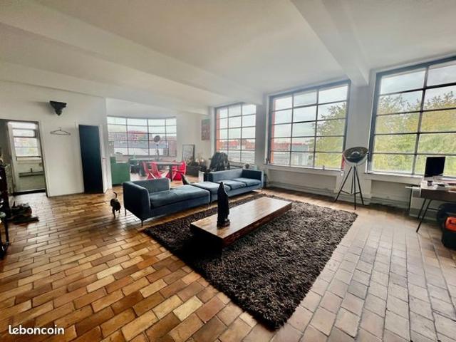 Loft/atelier/surface 3 pièces 150 m²