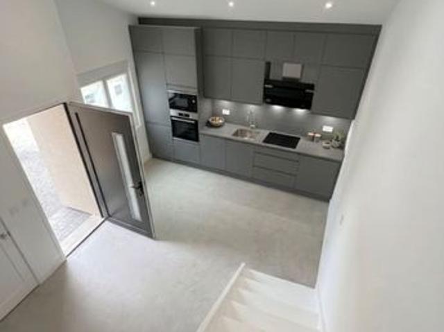 Loft/atelier/surface 3 pièces 55 m²