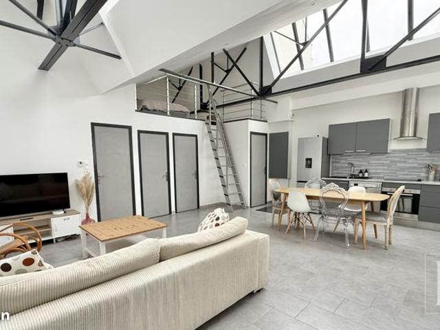 Loft/atelier/surface 3 pièces 60 m²