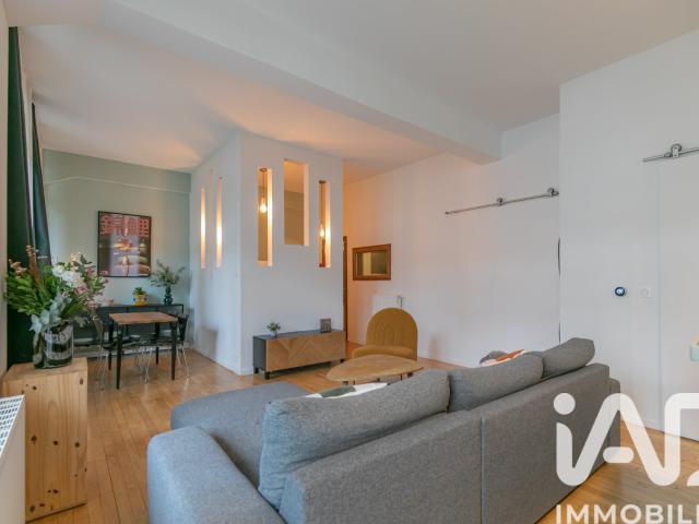 Loft/atelier/surface 3 pièces 66 m²