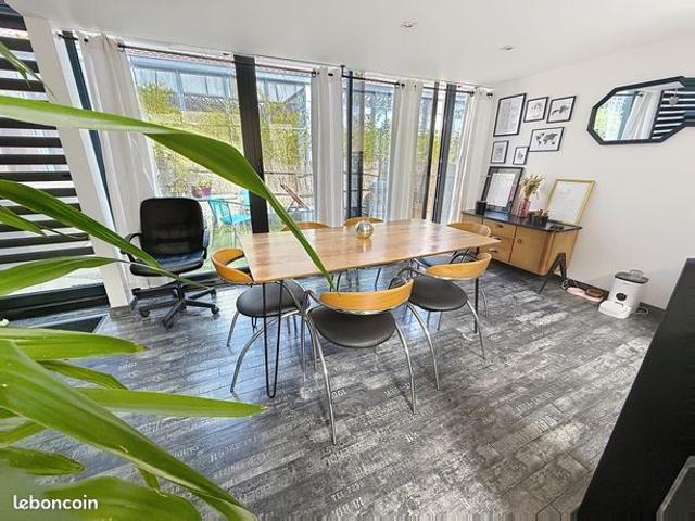 Loft/atelier/surface 3 pièces 71 m²