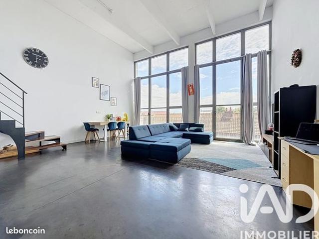 Loft/atelier/surface 3 pièces 93 m²