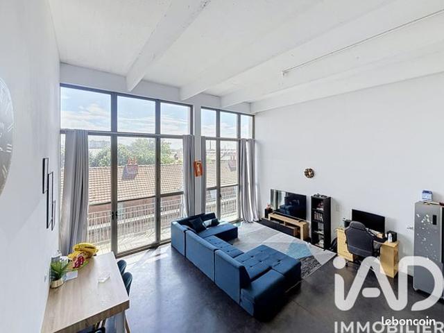 Loft/atelier/surface 3 pièces 93 m²