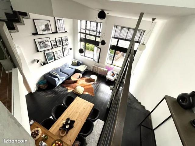 Loft/Atelier/Surface 3 pièces 96 m²