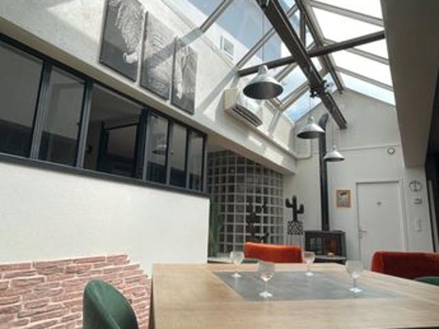 Loft/atelier/surface 3 pièces 97 m²