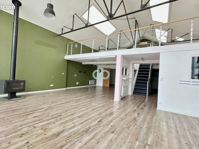 Loft/atelier/surface 10 pièces 440 m²