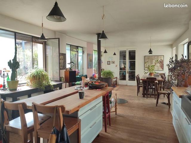 Loft/atelier/surface 10 pièces 800 m²