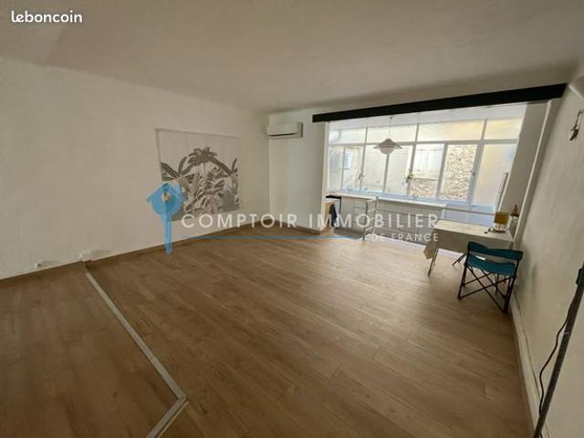 Loft/atelier/surface 1 pièce 53 m²