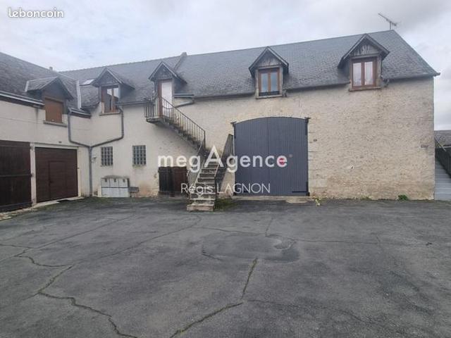 Loft/atelier/surface 1 pièce 170 m²