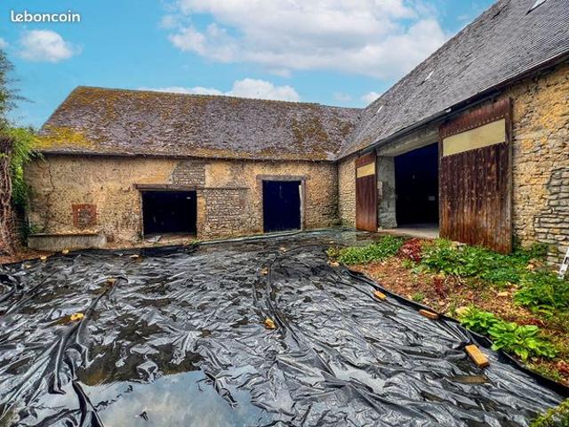 Loft/atelier/surface 230 m² SEES