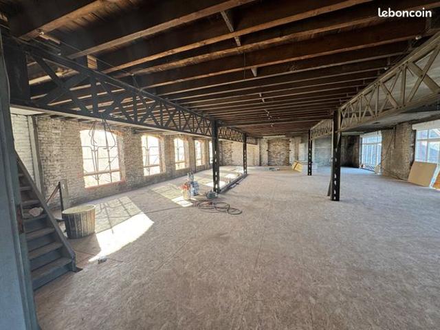 Loft/atelier/surface 4 pièces 102 m²