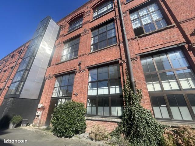 Loft/atelier/surface 4 pièces 144 m²