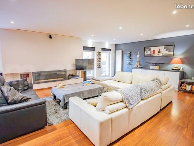 Loft/atelier/surface 4 pièces 165 m²