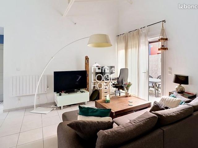 Loft/atelier/surface 4 pièces 55 m²
