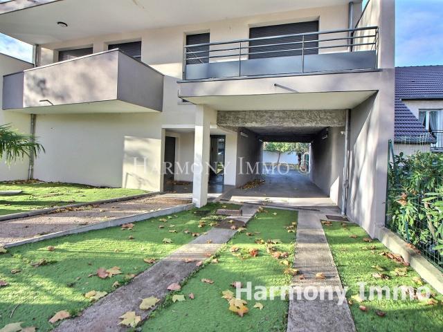 Loft/atelier/surface 4 pièces 62 m²