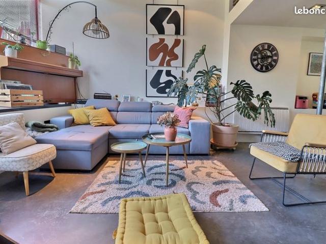 Loft/atelier/surface 4 pièces 99 m²