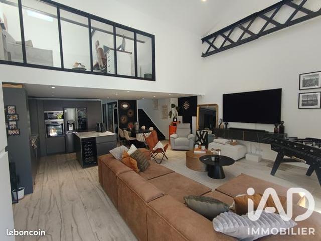 Loft/atelier/surface 5 pièces 113 m²