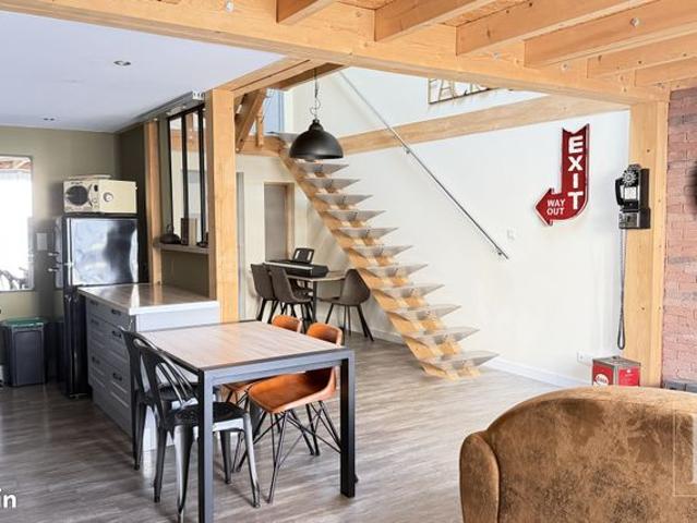 Loft/atelier/surface 5 pièces 124 m²