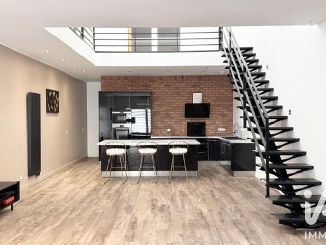 Loft/atelier/surface 5 pièces 136 m²