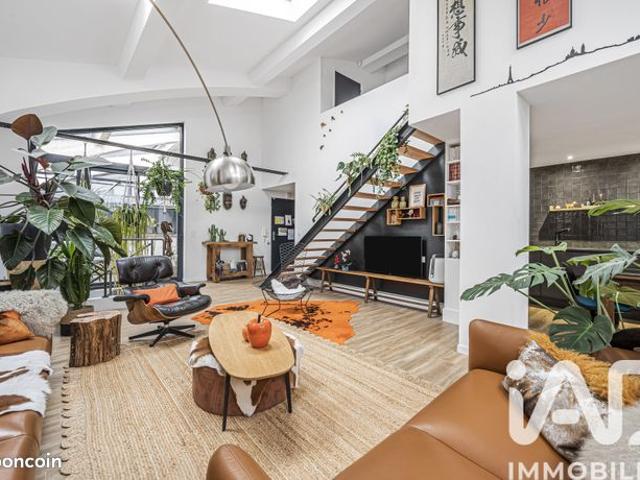 Loft/atelier/surface 5 pièces 160 m²