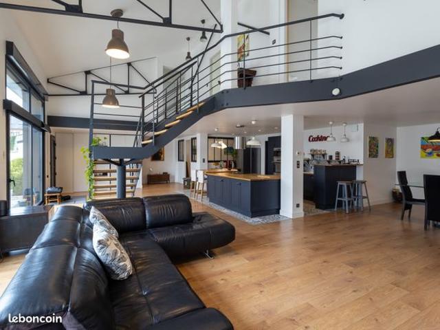 Loft/atelier/surface 5 pièces 180 m²