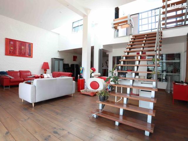 Loft/atelier/surface 5 pièces 216 m²