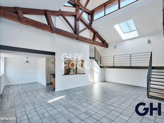 Loft/atelier/surface 5 pièces 210 m²