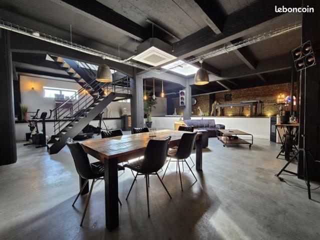 Loft/atelier/surface 5 pièces 287 m²