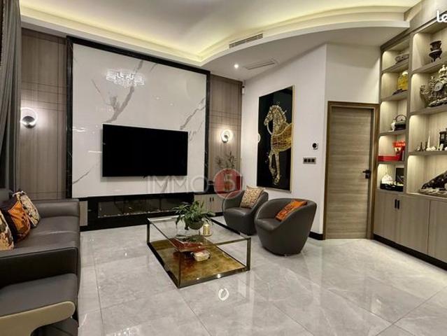 Loft/Atelier/Surface 6 pièces 125 m²