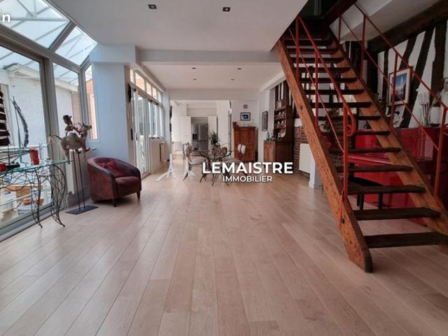 Loft/atelier/surface 6 pièces 179 m²