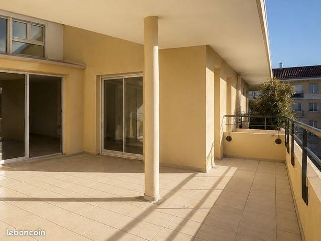 Loft/atelier/surface 6 pièces 201 m²