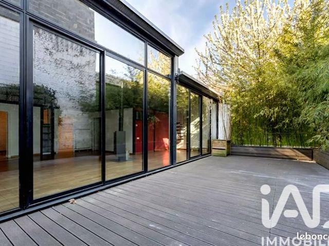 Loft/atelier/surface 6 pièces 269 m²