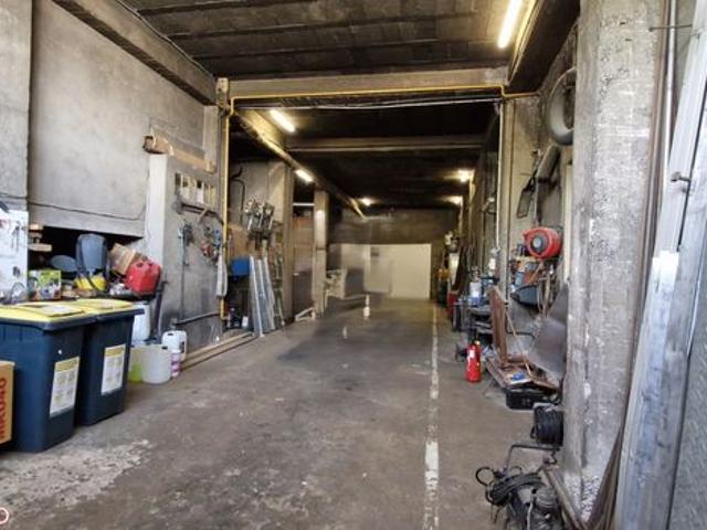 Loft/atelier/surface 6 pièces 495 m²