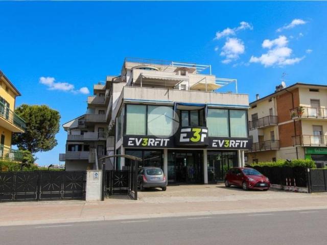 Loft/open space in vendita a San Benedetto del Tronto via Piave, 125, Porto D'ascoli