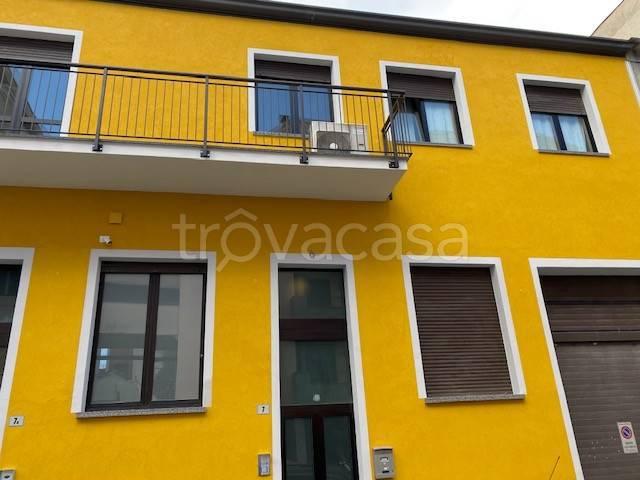 Loft/open space in affitto a Milano via dei Crollalanza, 7, Navigli Darsena