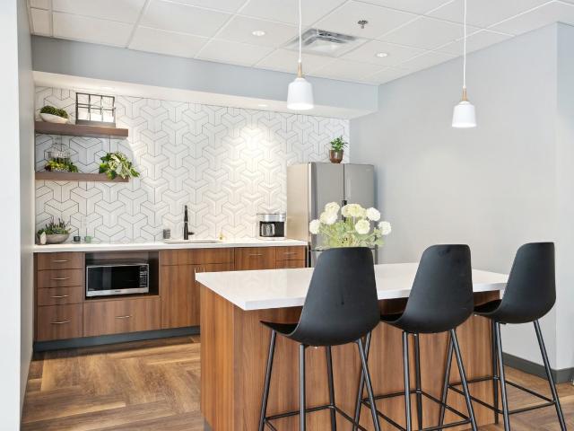 Lofts on First 1 Bedroom Apartment for Rent at 1010 1 St Sw, Calgary, AB T2R 1K4 Beltline