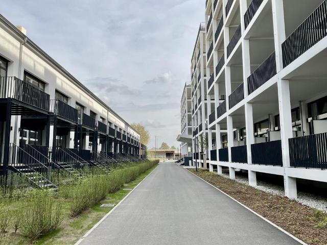 Loftwohnung im modernen Tabakquartier mit großem Balkon, moderner Einbauküche und Parkettboden