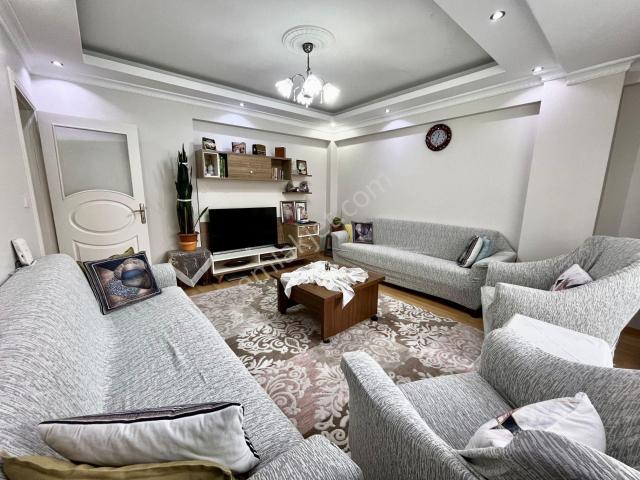 Loft'tan Söğütlüçeşme Mah 10 Yıllık Binada 4+2 150m2 Dublex Daire