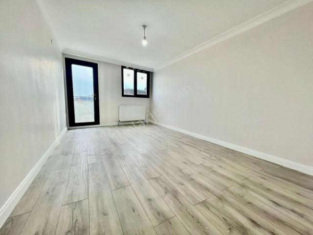 Loft'tan Tevfikbey Mah Normal Kat Ön Cephe 2+1 75m2 Sıfır Satılık Daire