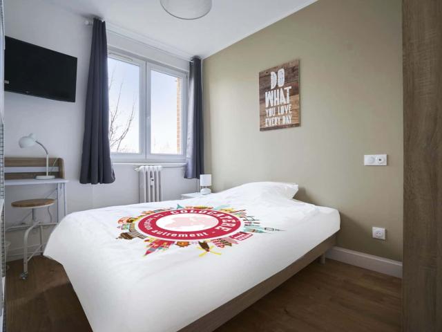 logement 4 EUGENE JACQUET B