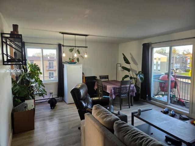 Logement 4 1/2 à louer for Rent Chambly