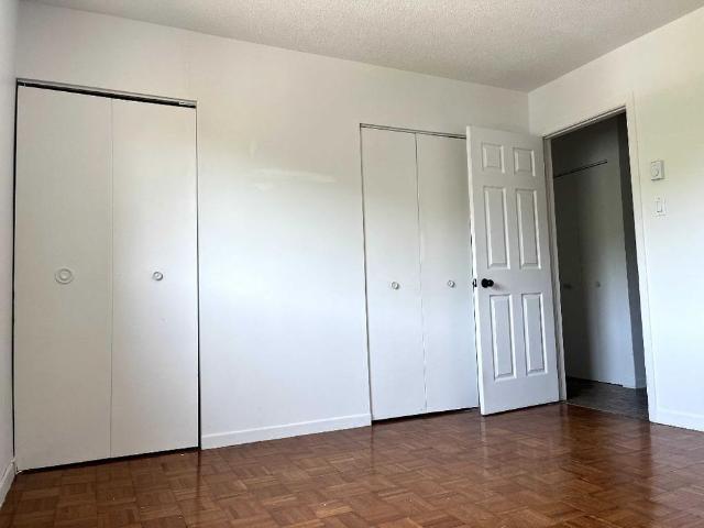 Logement 51/2 à l’étage Bromont, frigo, remise et stationnement privé inclus 5 minutes du Sommet ! Venez visiter!
