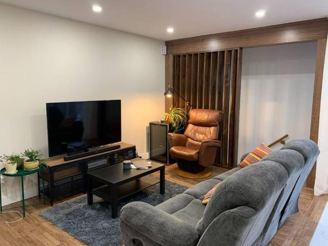 Logement 5 ½ NEUF, lumineux et moderne !