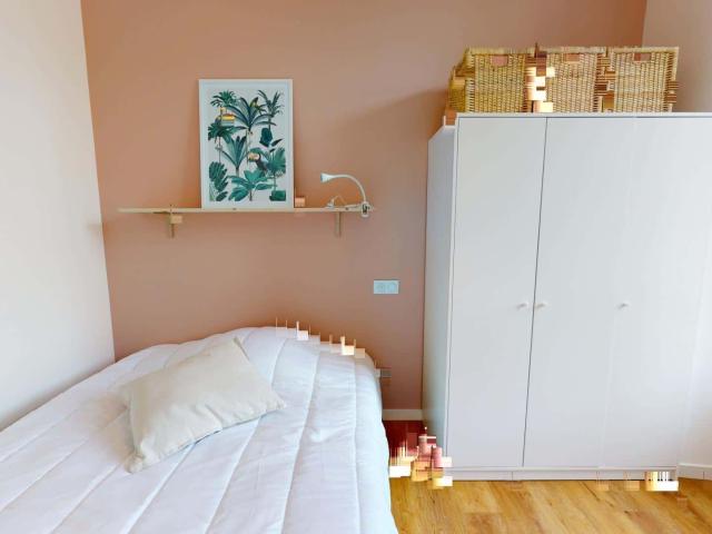 logement 5 PASTEUR L