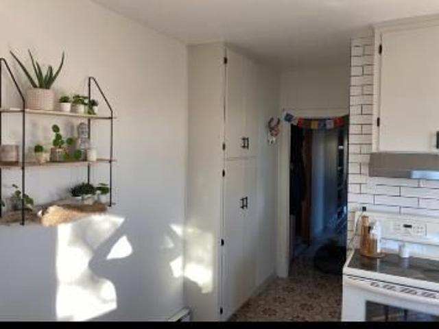 Logement 5 1/2 climatisé à louer