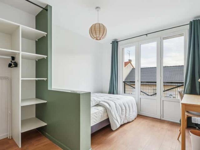 logement 6 avec Salle de bain et WC privatifs