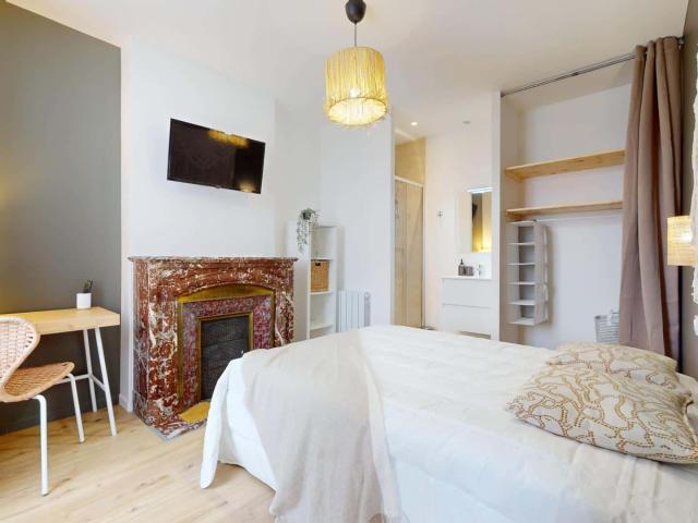 logement 2 COMMANDANT MARCHAND MONTCHAT